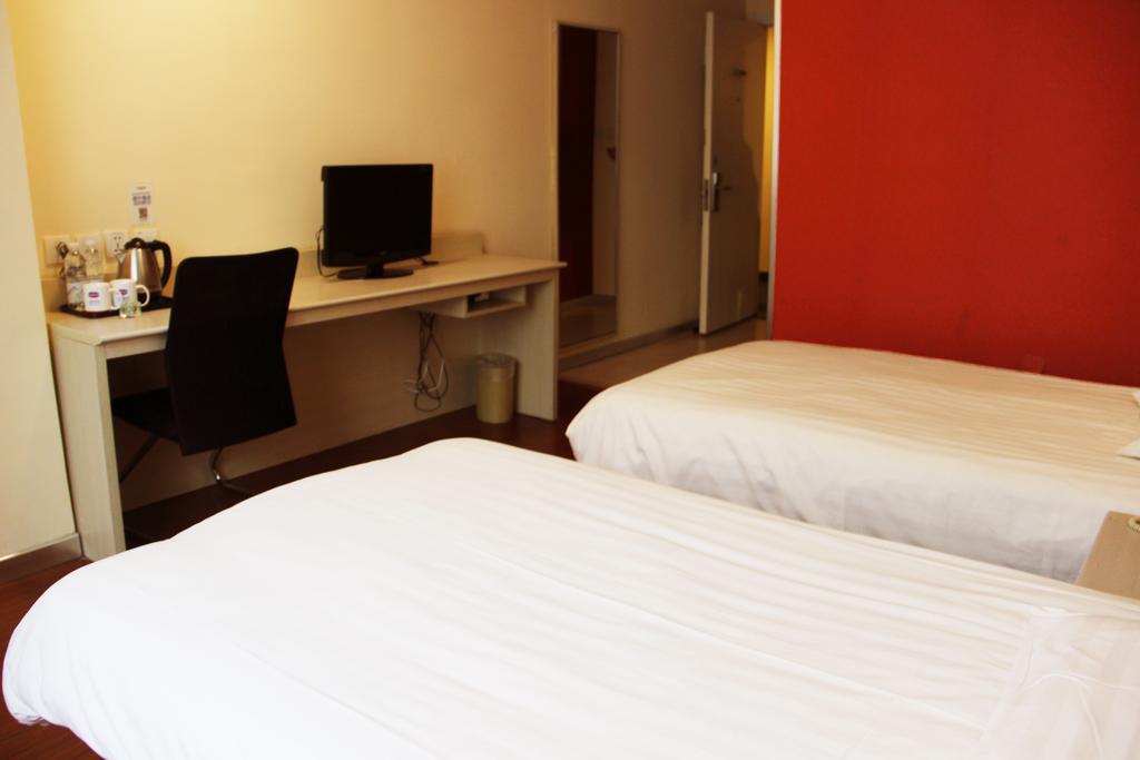 Hanting Hotel Changchun Qimao City Oda fotoğraf